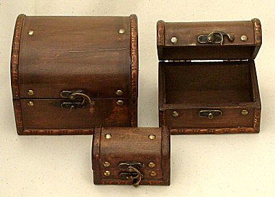 Kleine Truhe im Bauernstil in 3 Grssen